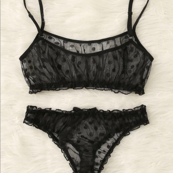 Lingerie set - Picture 2 of 4